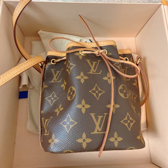 Louis Vuitton Nano Noe Handbag - Picture 5 of 13